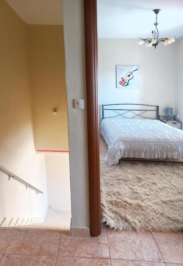 Evis Maisonette With Sea View Apartment