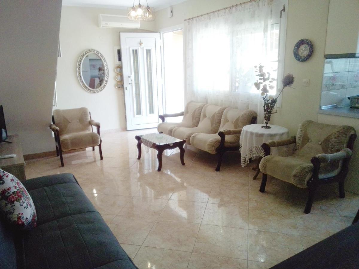 Evis Maisonette With Sea View *